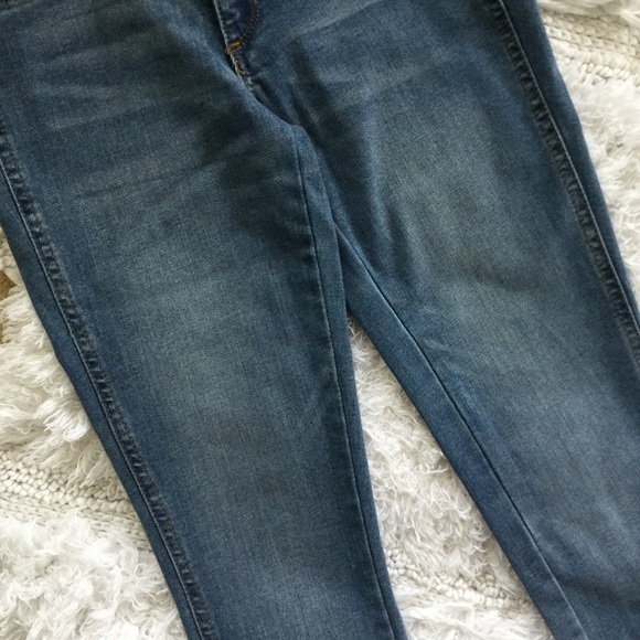 Petite Mid Rise Legging Jeans - Picture 4 of 6